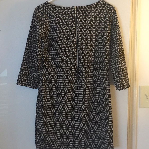 Patterned 3/4 sleeve - Picture 3 of 3